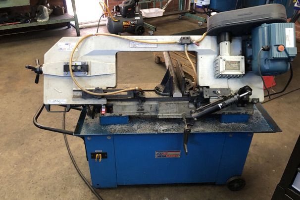 band_saw_machine